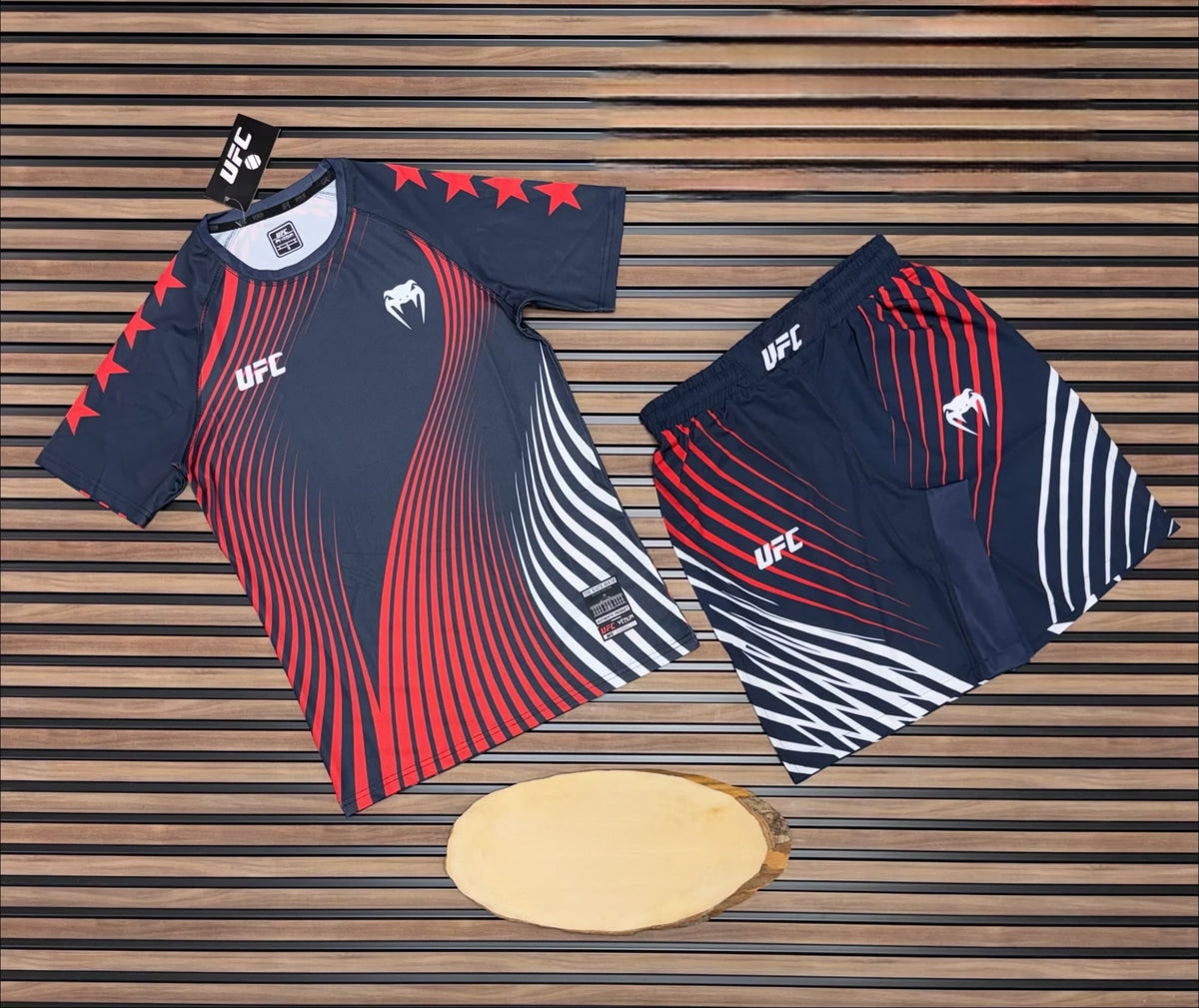 Venum x UFC Washington Freedom – Премиум спортен комплект (тениска + шорти)