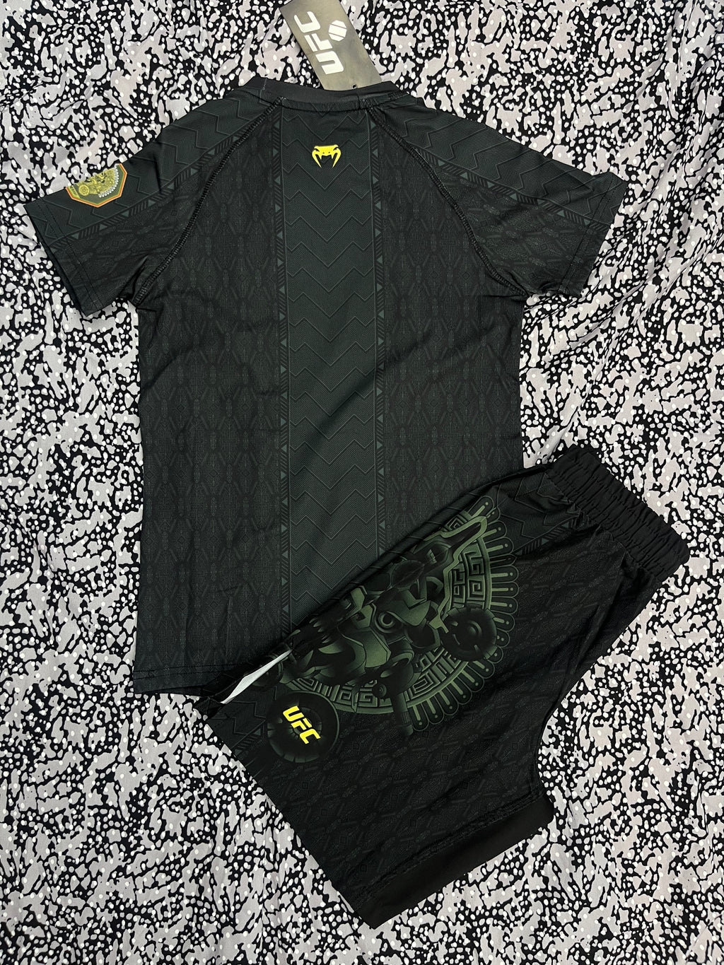 Детски UFC fight kit - спортен екип (тениска + шорти)