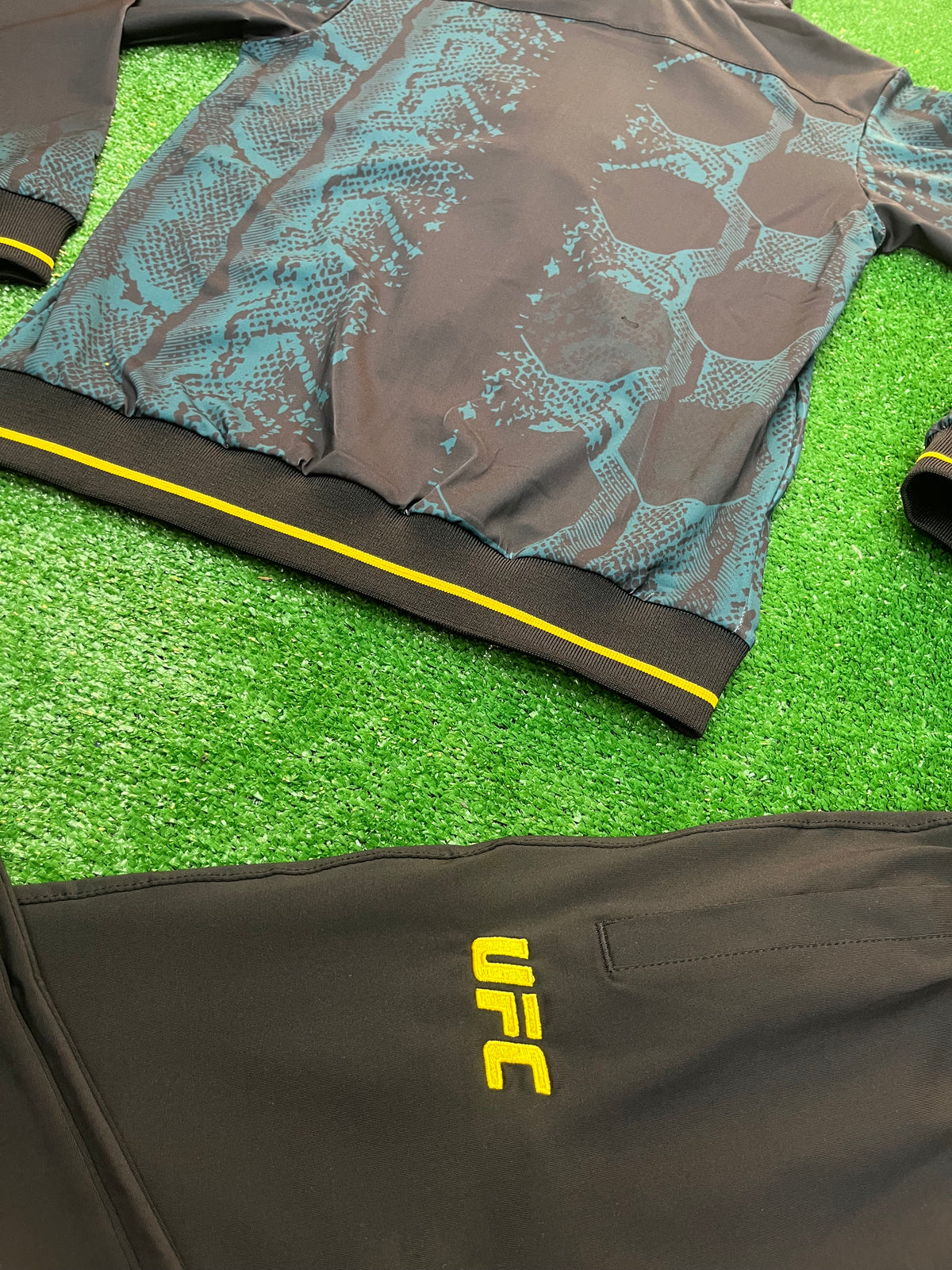 Детски анцуг UFC Venum Python Fight Kit