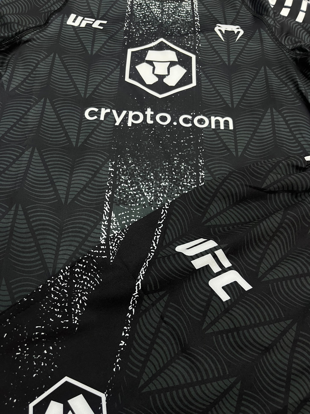UFC Venum fight kit -спортен екип (тениска + шорти)