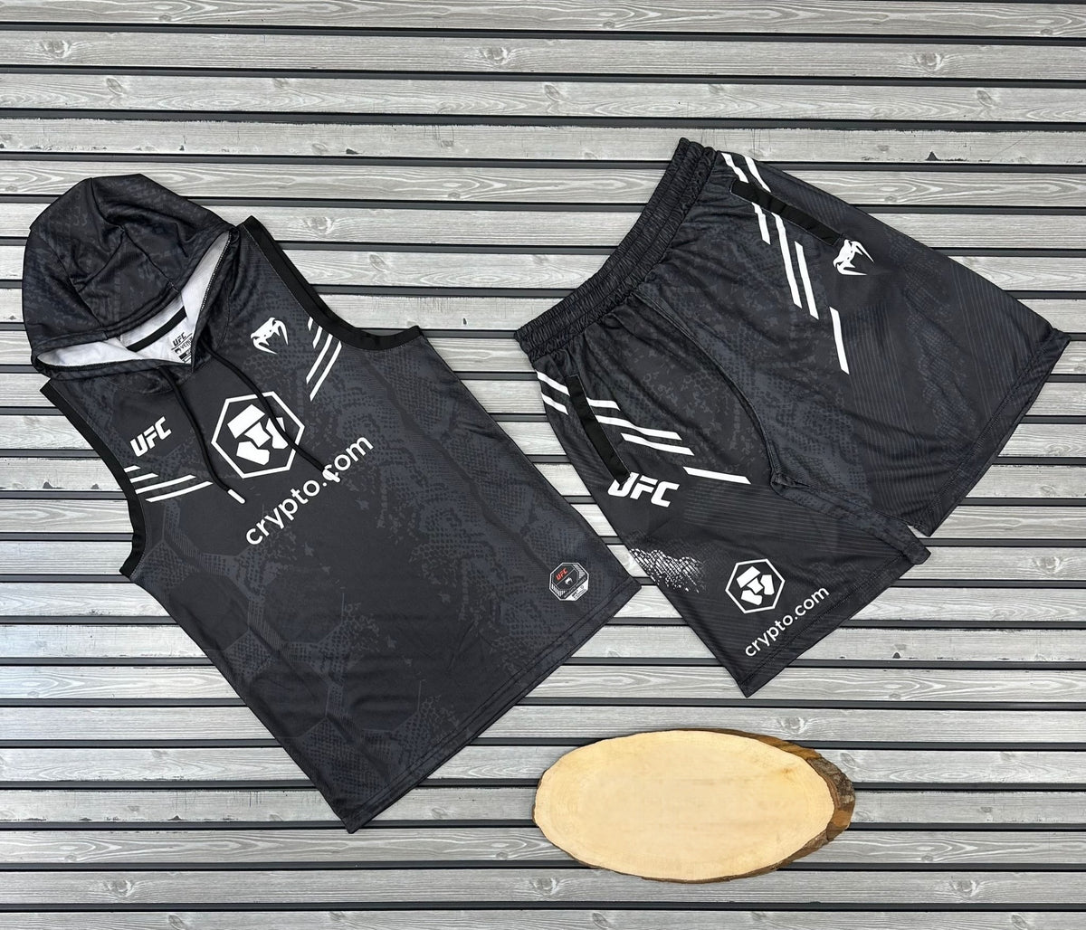 Venum UFC Black Phantom Fight Kit – Премиум комплект (потник + шорти)