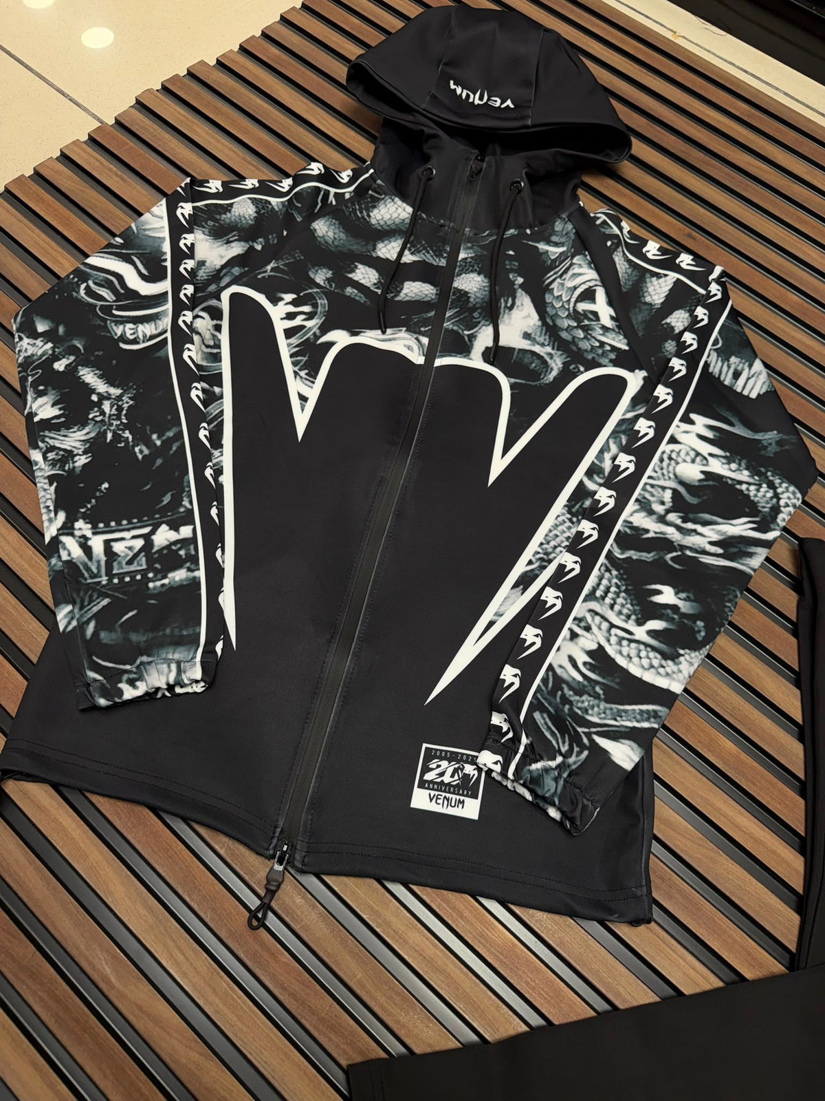 Venum Black Tracksuit – Спортен анцуг (горнище + долнище)