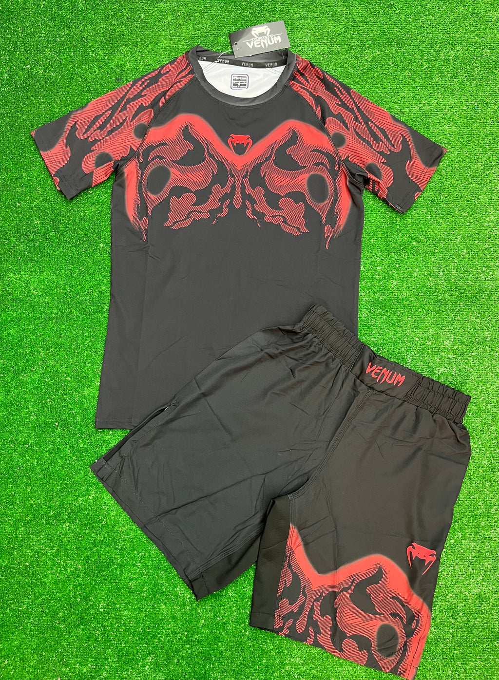 Venum fight kit - Spectre (Black/Red)