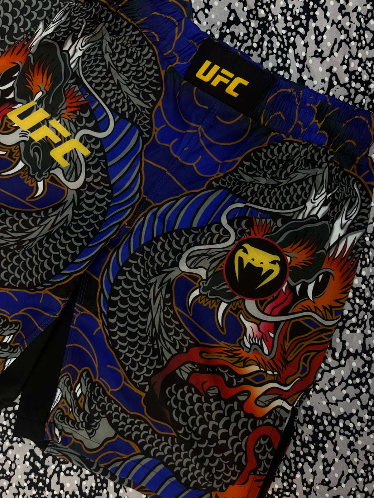 VENUM UFC x Dragon – Премиум спортен комплект (тениска + шорти)