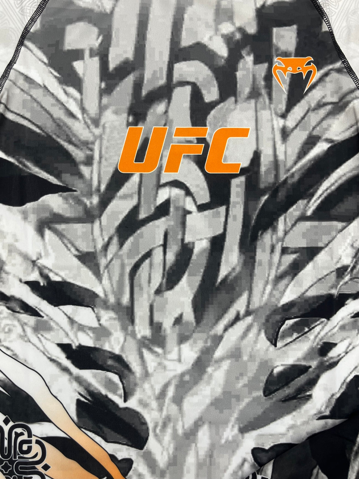 UFC Venum fight kit -спортен екип (тениска + шорти)