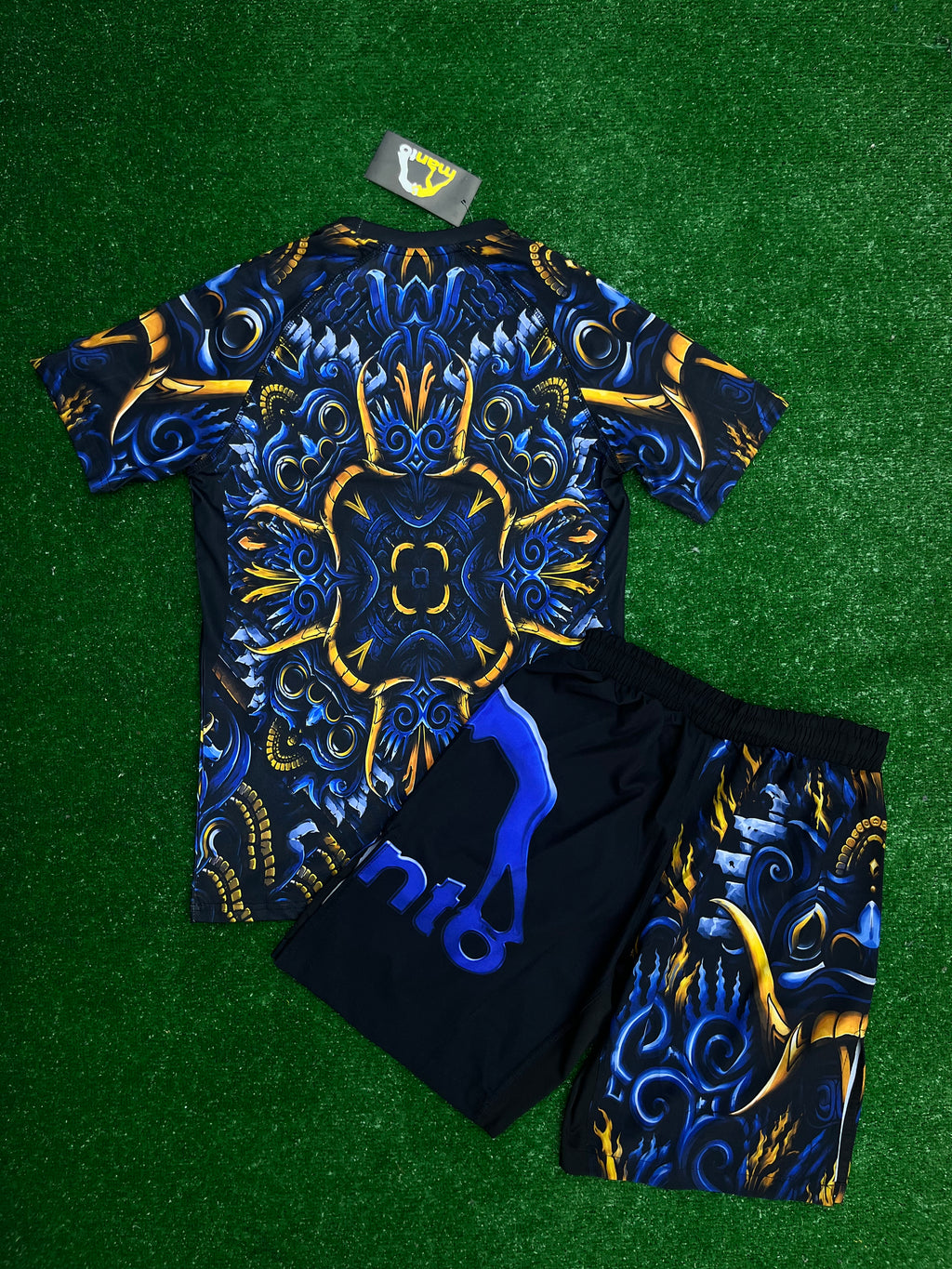 MANTO fight kit - BARONG x Sergo Mazur