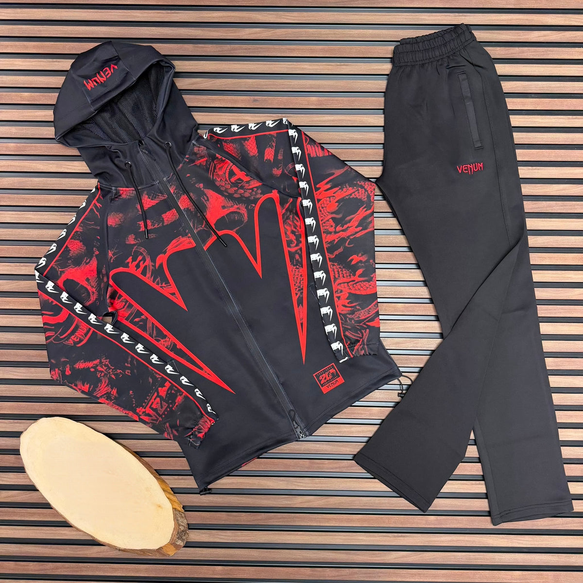 Venum Red Tracksuit – Спортен анцуг (горнище + долнище)